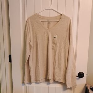 NWT Natural Reflections V-Neck Top-Everyday Long Sleeve-Bass Pro Shop